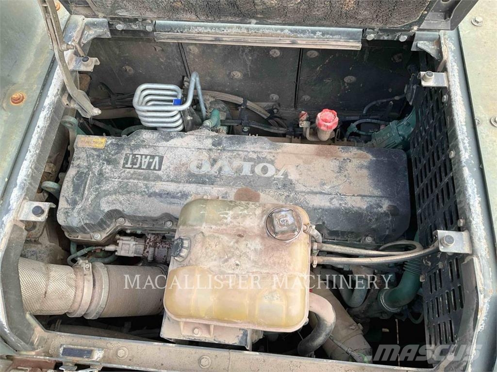 Volvo EC480EL Kāpurķēžu ekskavatori