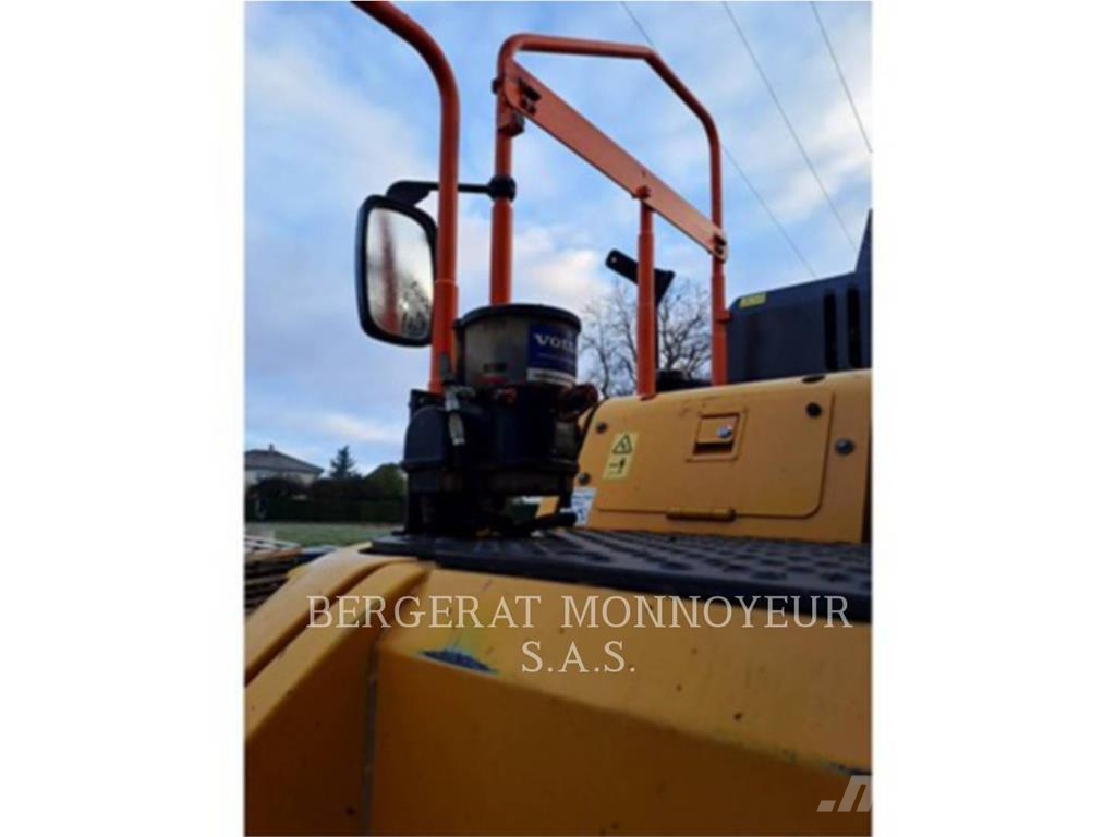 Volvo ECR235 大型油圧ショベル12t以上(パワーショベル・ユンボ)