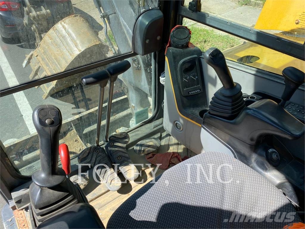 Volvo ECR88D Paletli ekskavatörler