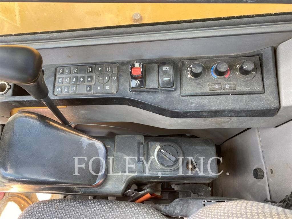 Volvo ECR88D Paletli ekskavatörler