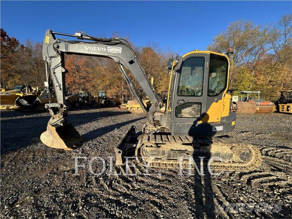 Volvo ECR88D Paletli ekskavatörler