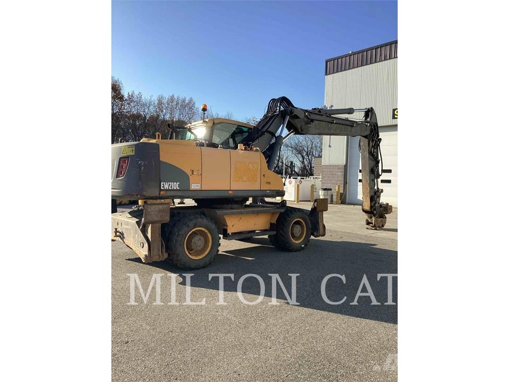 Volvo EW210C 대형 굴삭기 29톤 이상
