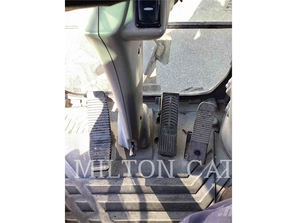Volvo EW210C 대형 굴삭기 29톤 이상