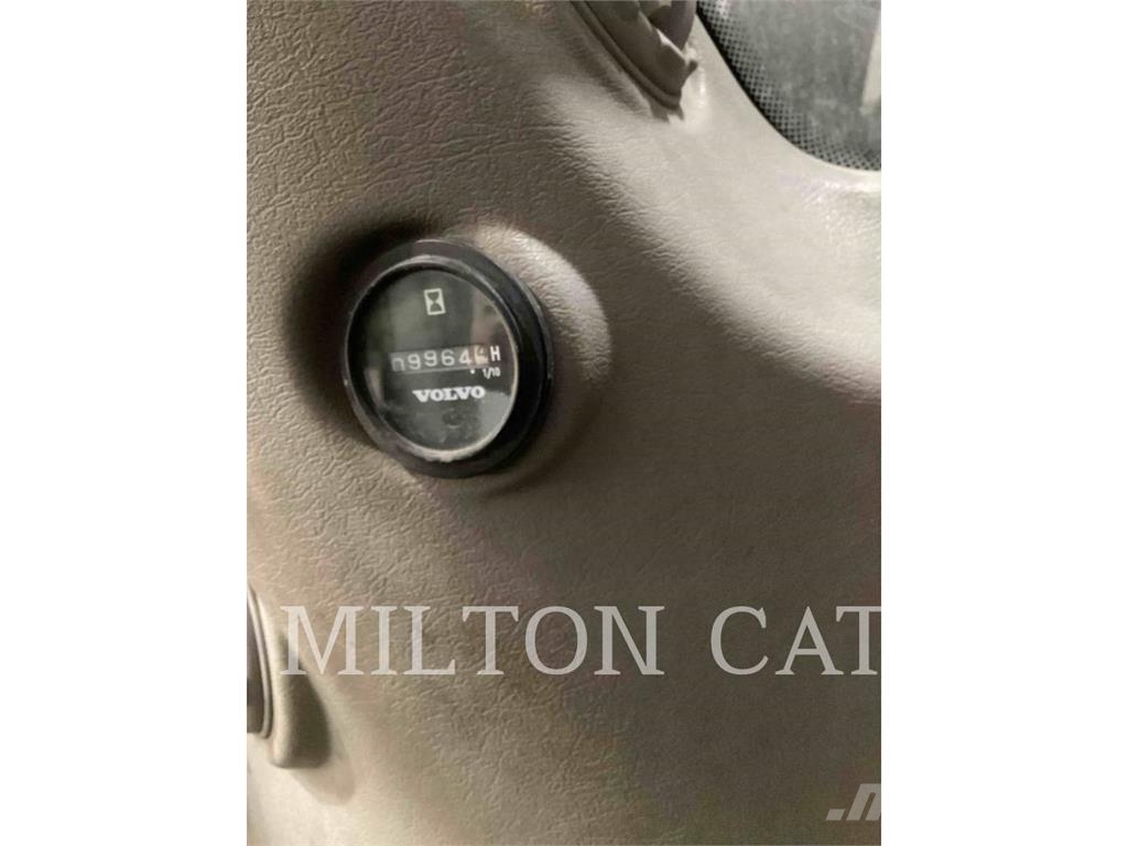 Volvo EW210C 대형 굴삭기 29톤 이상