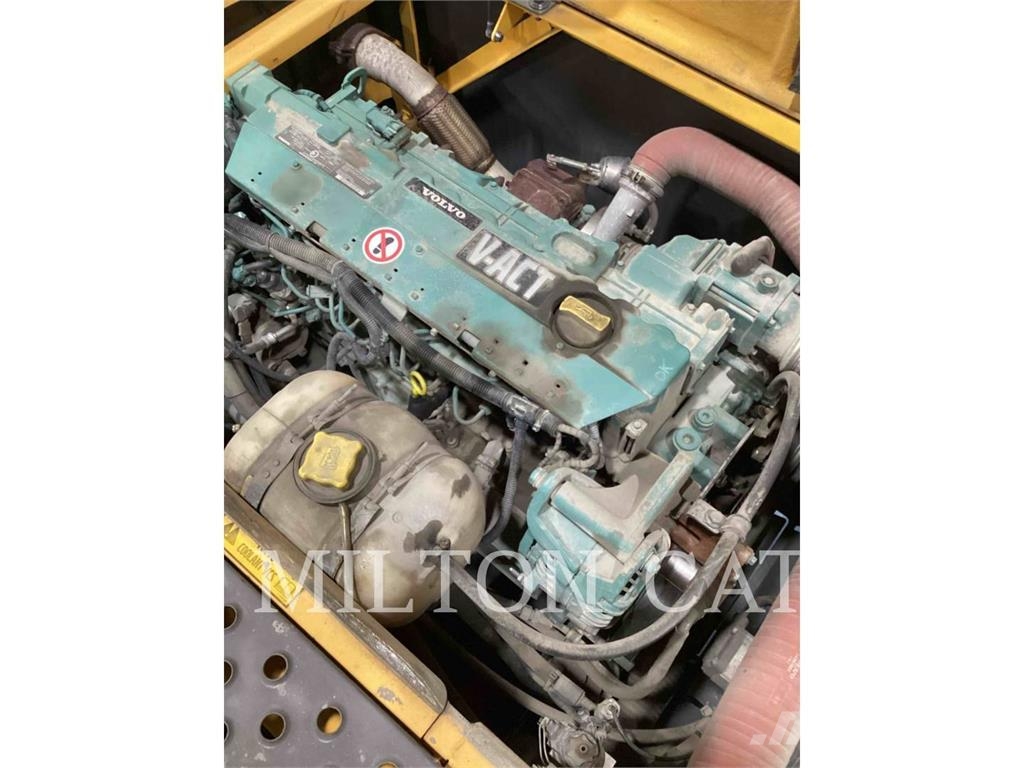 Volvo EW210C 대형 굴삭기 29톤 이상