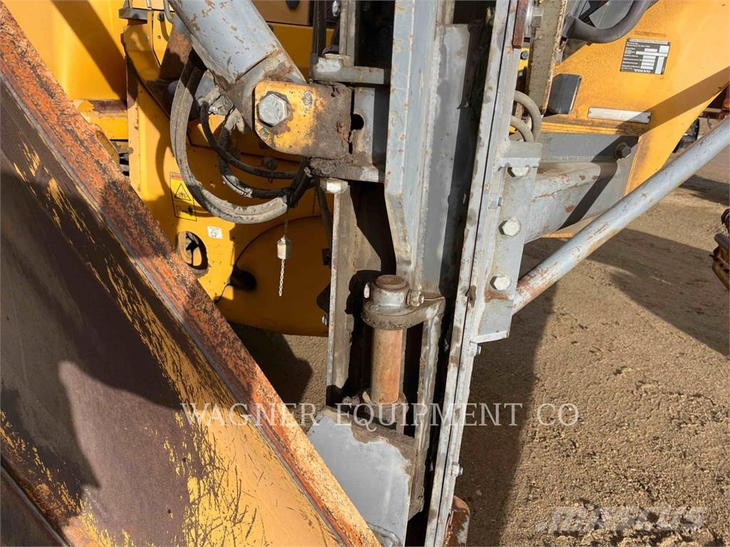 Volvo G946B Грейдери