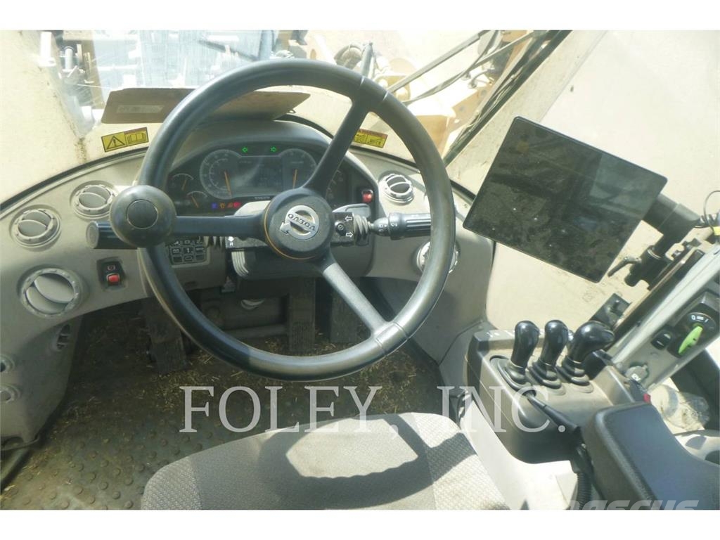 Volvo L110H 輪胎式裝載機