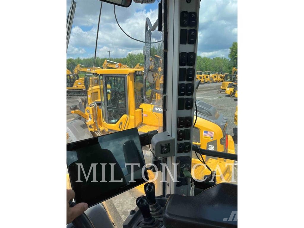 Volvo L220H 휠로우더