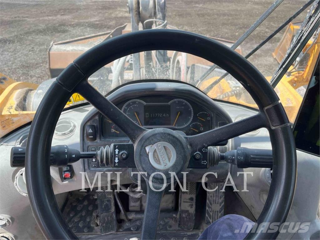 Volvo L220H 휠로우더
