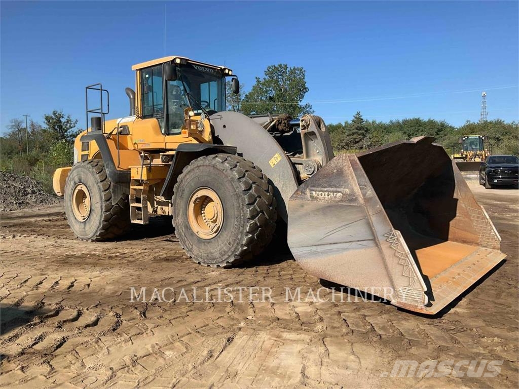Volvo L250G Gumikerekes homlokrakodók