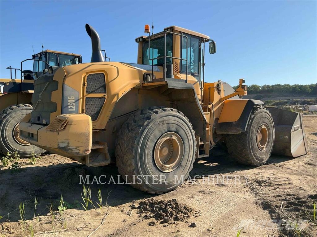Volvo L250G Gumikerekes homlokrakodók