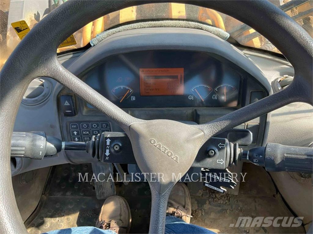 Volvo L250G Gumikerekes homlokrakodók