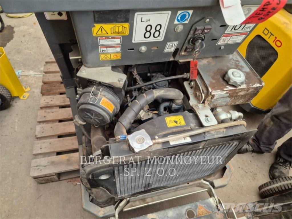 Wacker Neuson DT10 Грузовики-Самосвалы