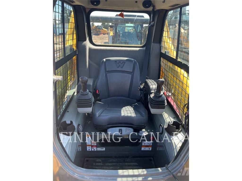 Wacker ST27 Crawler loaders