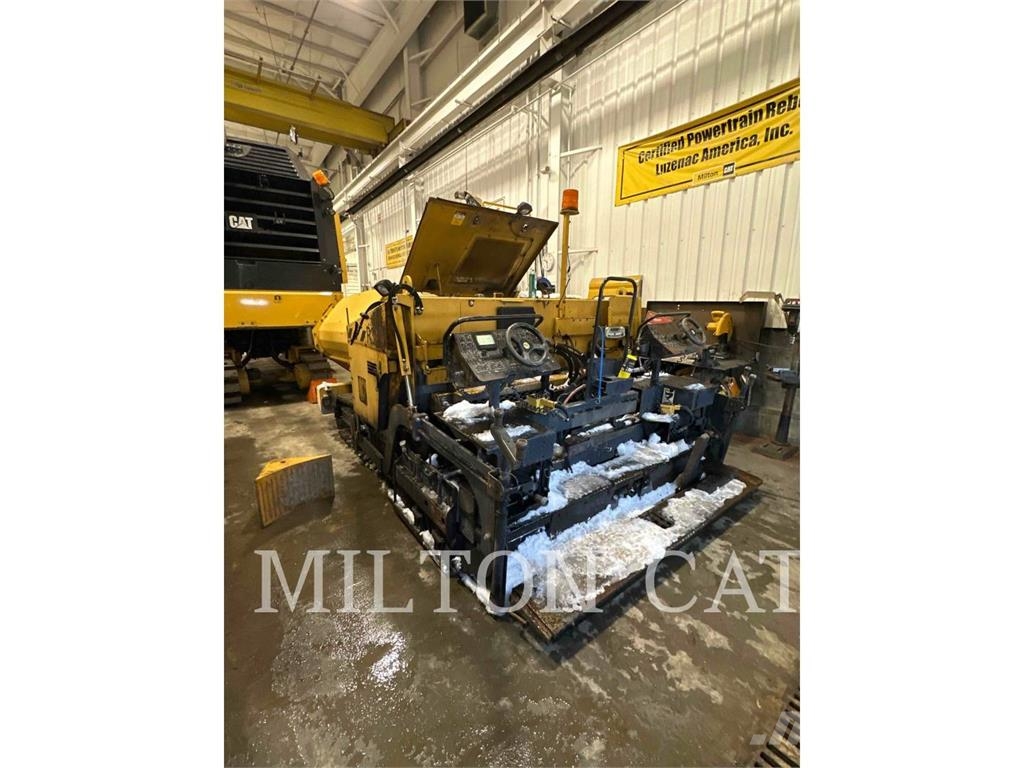 Weiler P385A Asphalt pavers