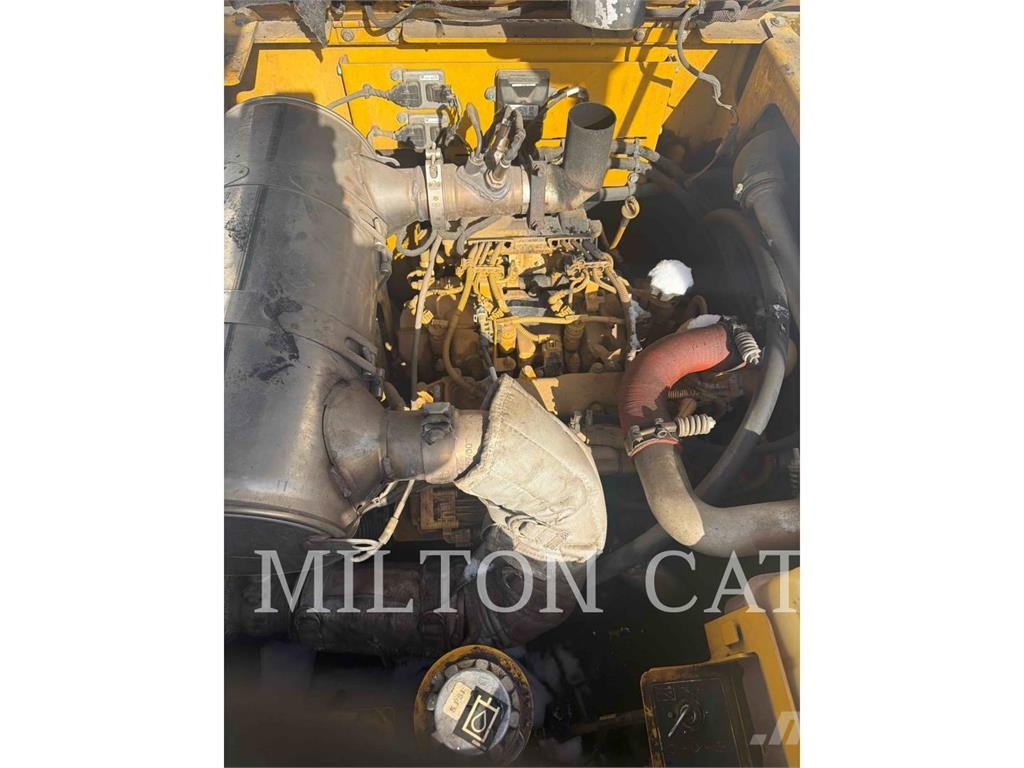 Weiler P385B Asphalt pavers