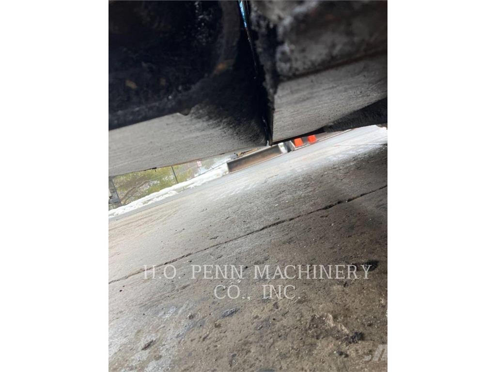 Weiler P385B Asphalt pavers