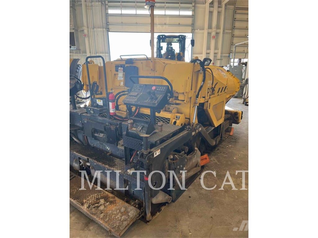 Weiler P385B معدات السفلتة