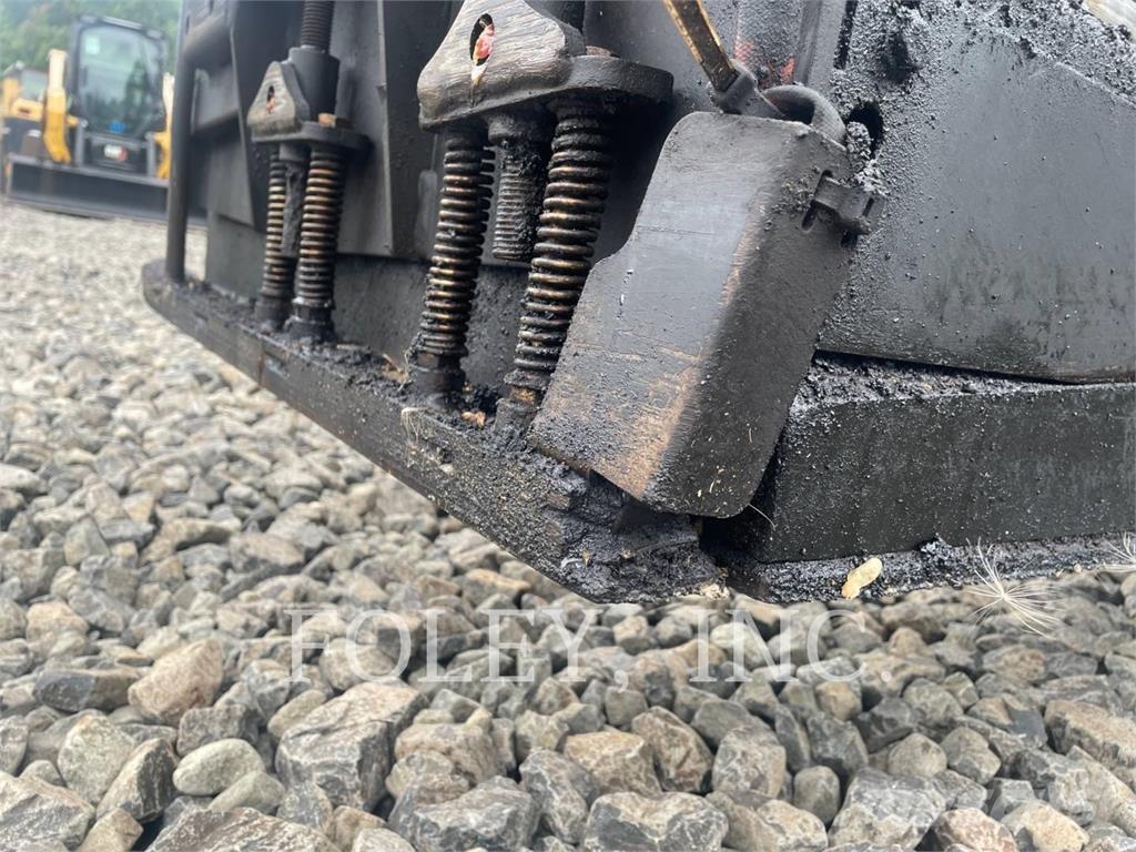 Weiler P385C Asphalt pavers