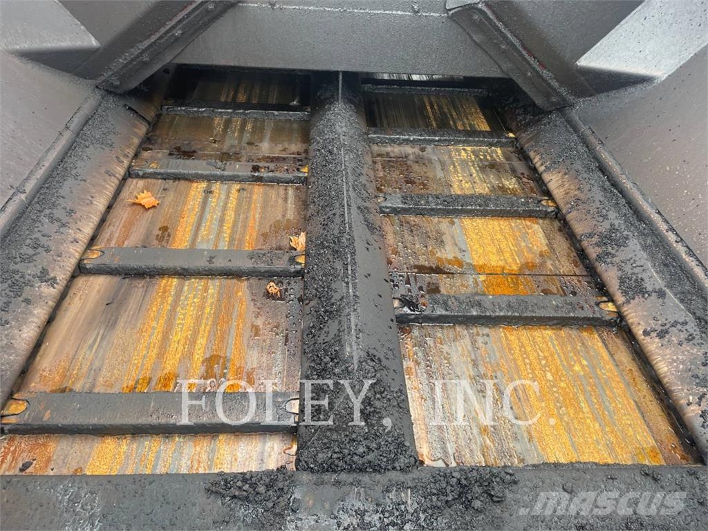 Weiler P385C Asphalt pavers
