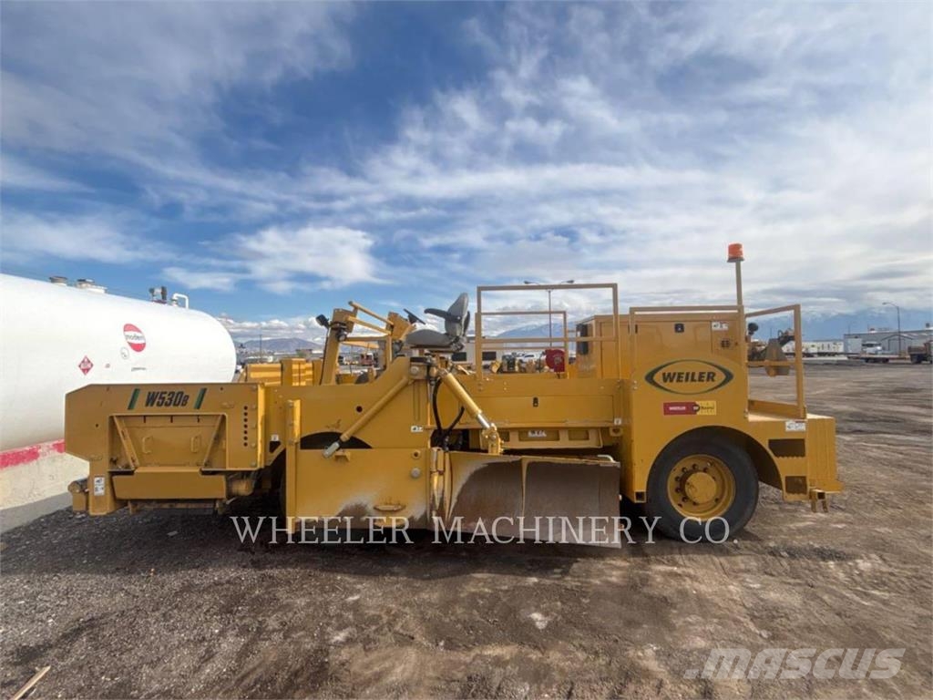 Weiler W530B Asphalt pavers