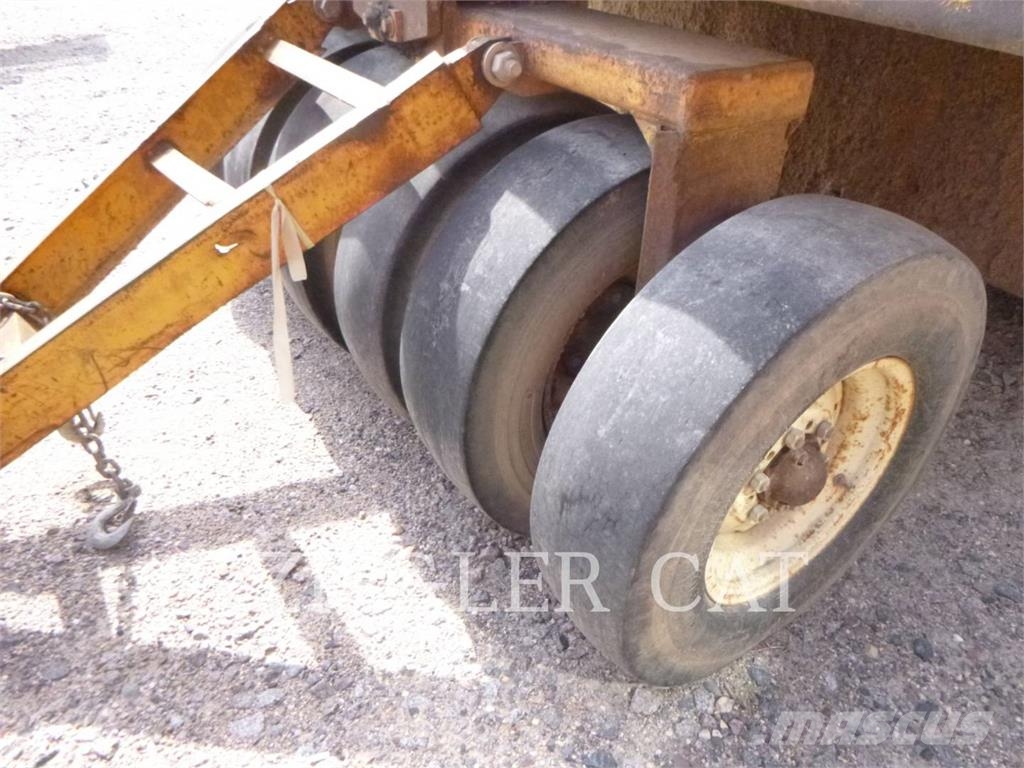 WRT EQUIPMENT PT13 Rouleaux vibrants tractés