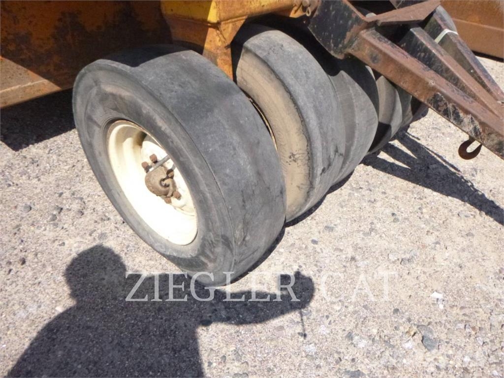 WRT EQUIPMENT PT13 Towed vibratory rollers