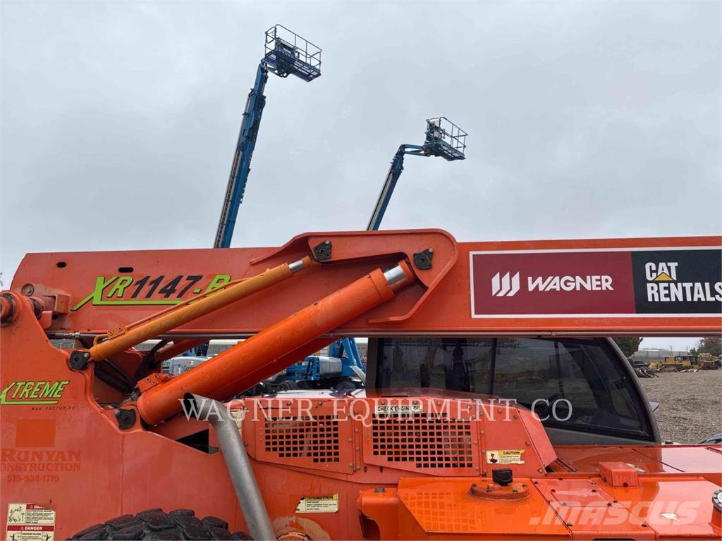 Xtreme MANUFACTURING XR1147-B Teleszkópos rakodók