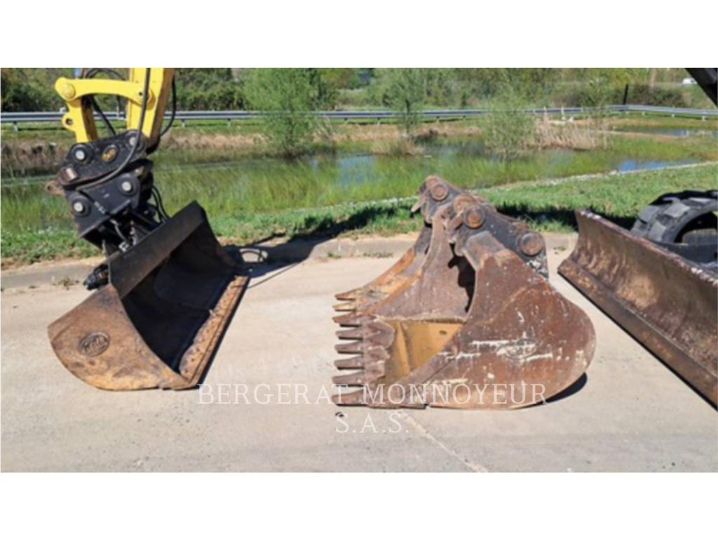 Yanmar SV100-2 PB حفارات صغيرة أقل من 7 طن (حفارات صغيرة)