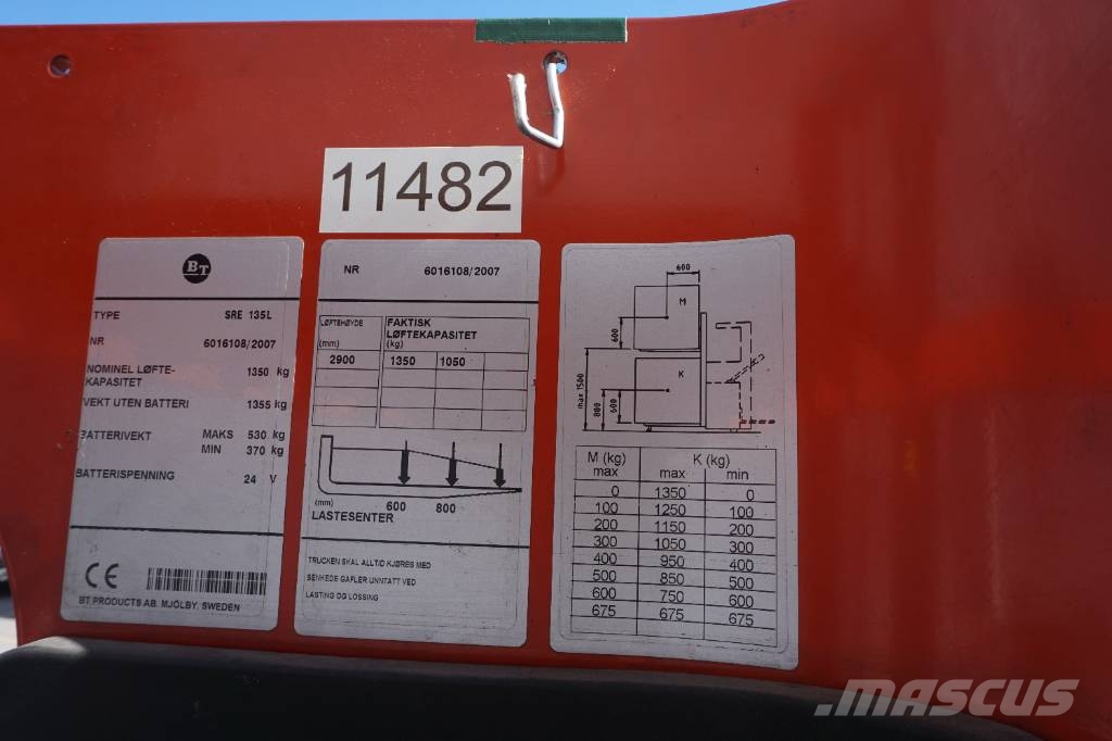 Toyota SRE135L شاحنات مناولة ذاتية الدفع