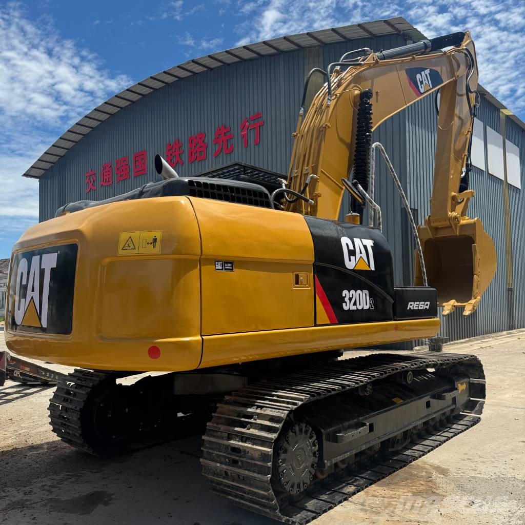 CAT 320D2L Bagri goseničarji