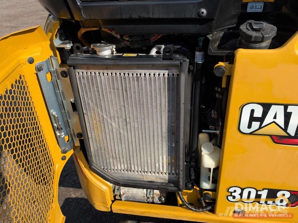 CAT 301.8 Hydraulic quick coupler CW - FULL SERVICE Minigraafmachines < 7t