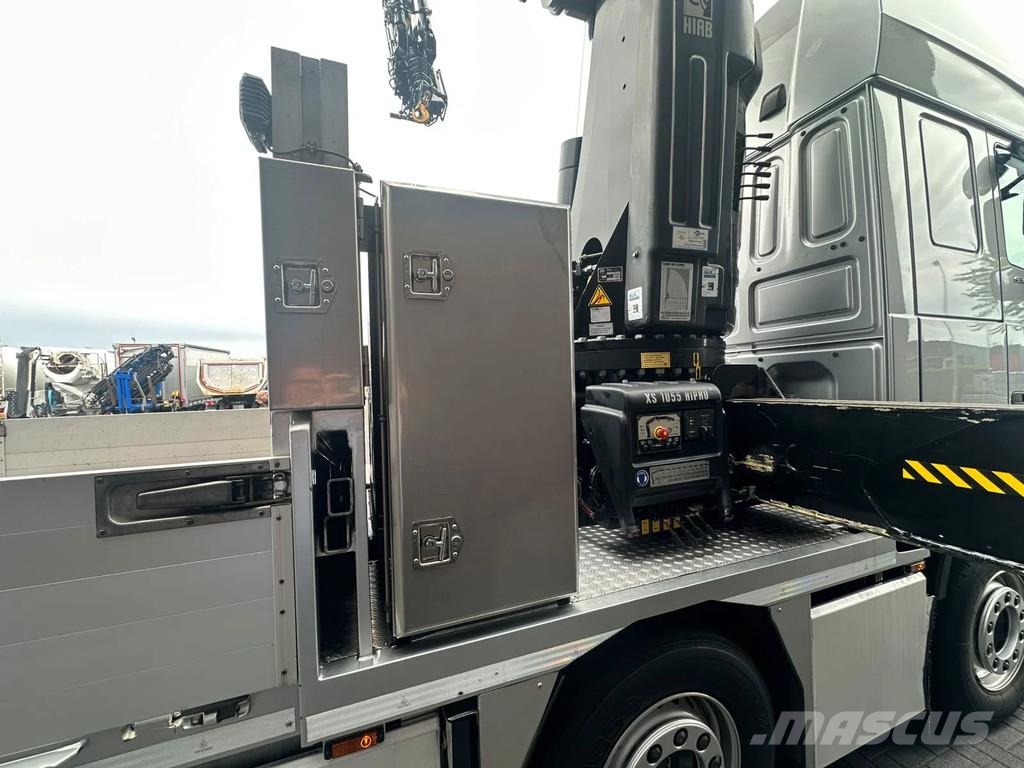 DAF XF 530 8X2+HIAB 1055E-8+JIB 150X-6 KRAAN/KRAN/CRAN Kranen voor alle terreinen