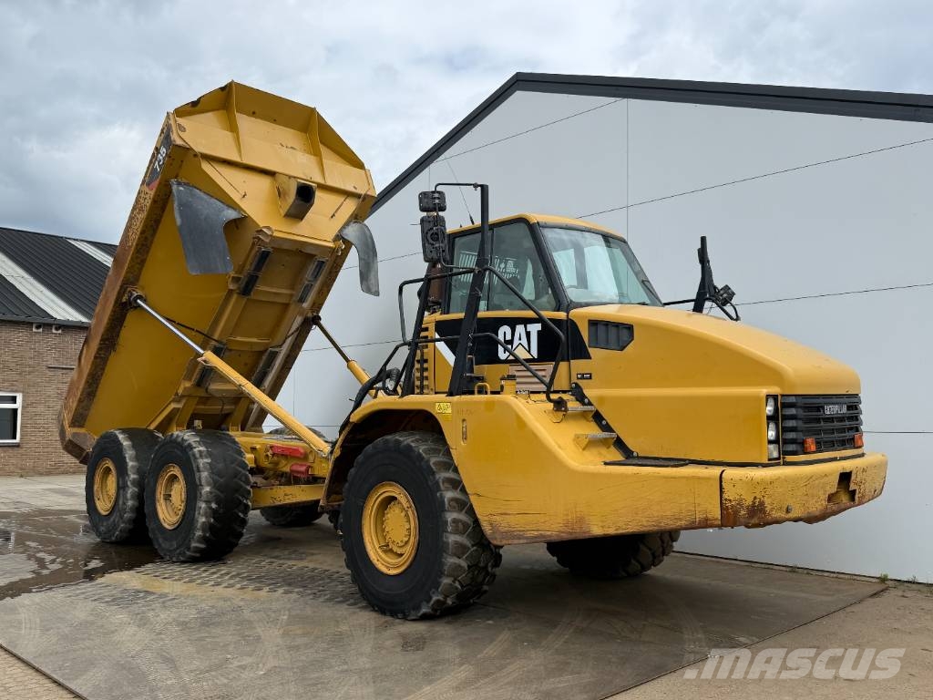 CAT 735 - Automatic Greasing / Camera Dumper - Knickgelenk