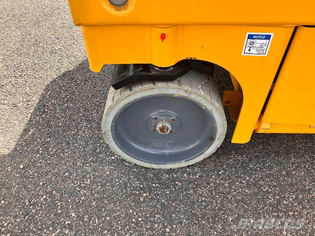 HAULOTTE COMPACT10 - NEW BATTERIES Schaarhoogwerkers
