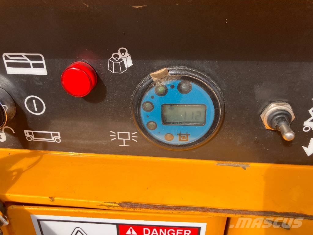 HAULOTTE COMPACT10 - NEW BATTERIES Schaarhoogwerkers