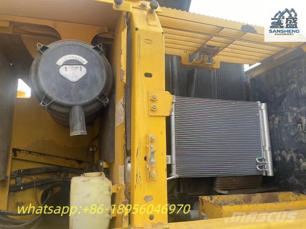 Komatsu PC 220 Bageri guseničari