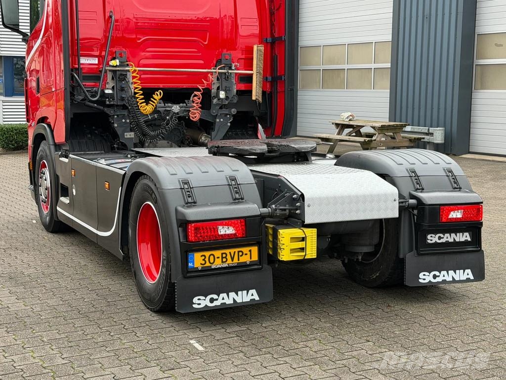 Scania S460 SUPER *445 Tkm* Retarder 2 Tank Full Spoiler Naudoti vilkikai