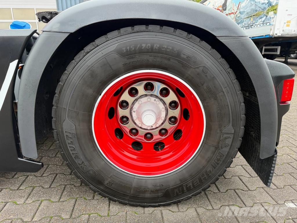 Scania S460 SUPER *Vecto 3* Retarder 2 Tank Full Spoiler Tegljači