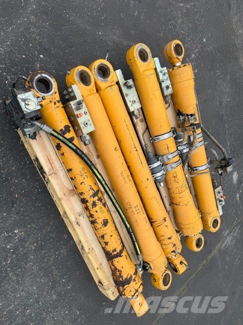 Liebherr A 316 USED HYDRAULIC CYLINDER COMPLET Υδραυλικά