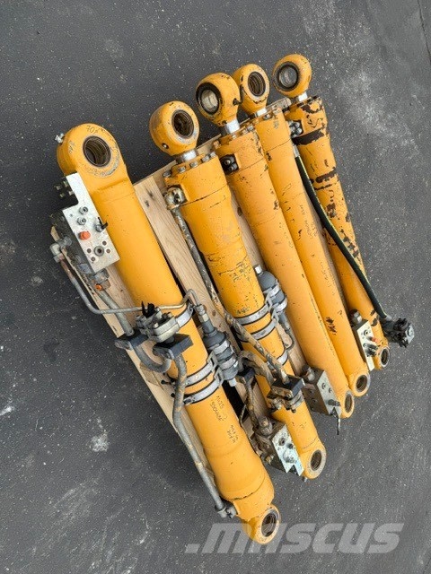 Liebherr A 316 USED HYDRAULIC CYLINDER COMPLET Υδραυλικά