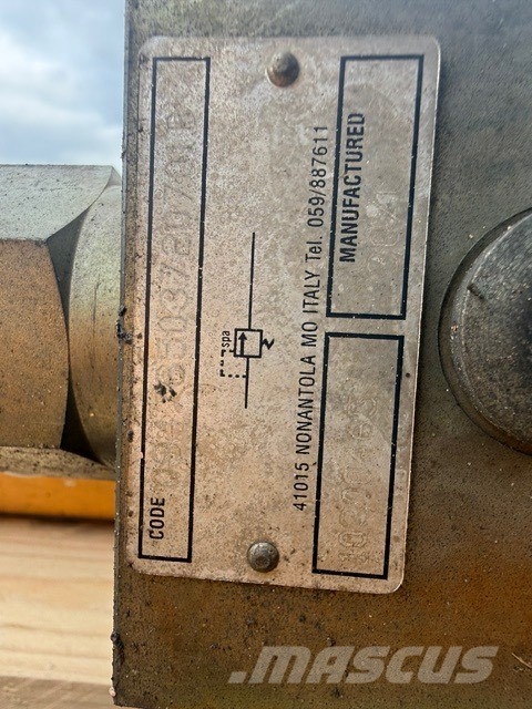 Liebherr A 316 USED HYDRAULIC CYLINDER COMPLET Υδραυλικά