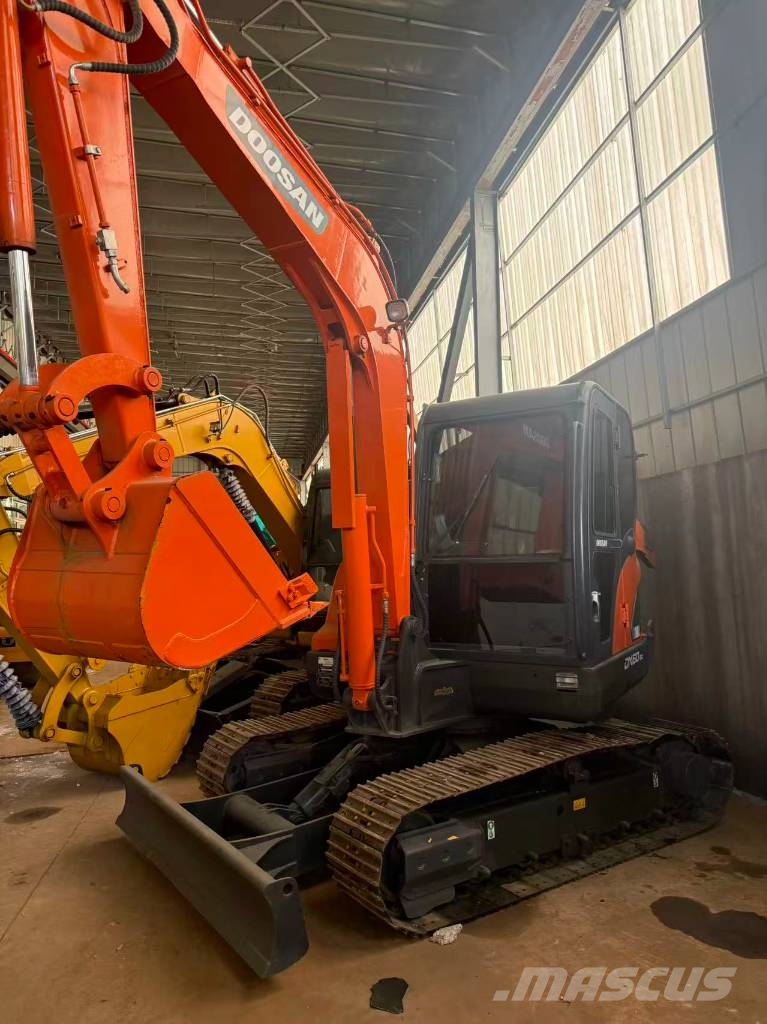 Doosan DX60-9C Mini ekskavatoriai < 7 t