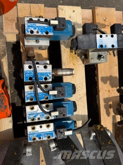 Mecalac 11 CX used hydraulic parts complet rexroth hydroma Hydrauliikka