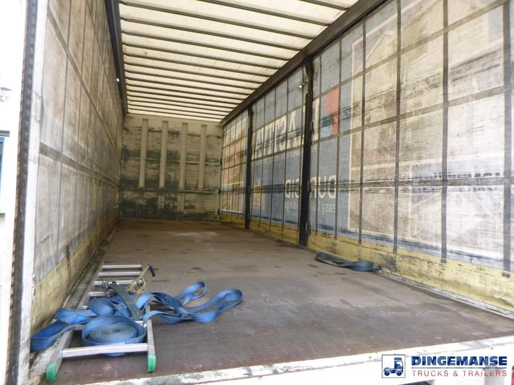 Volvo FL 240 4x2 curtain sider Camiones de caja de lona