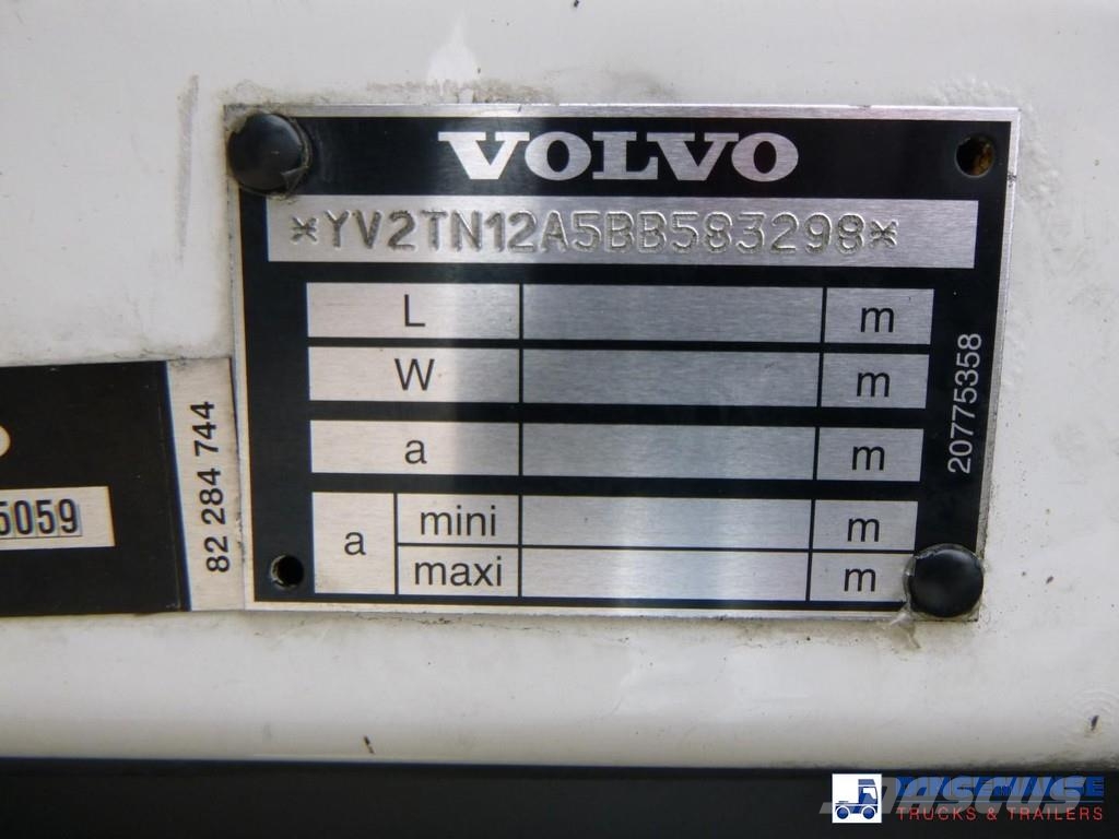 Volvo FL 240 4x2 curtain sider Camiones de caja de lona
