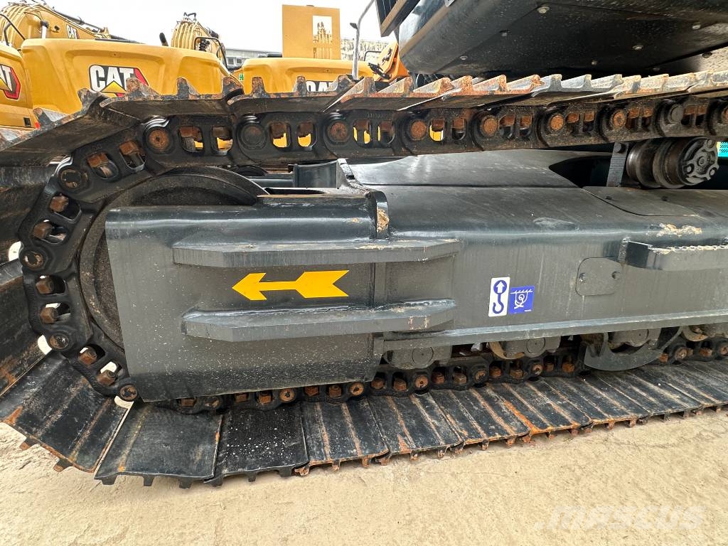 Hyundai 305LC-9T    3000 units excavators in stock Raupenbagger