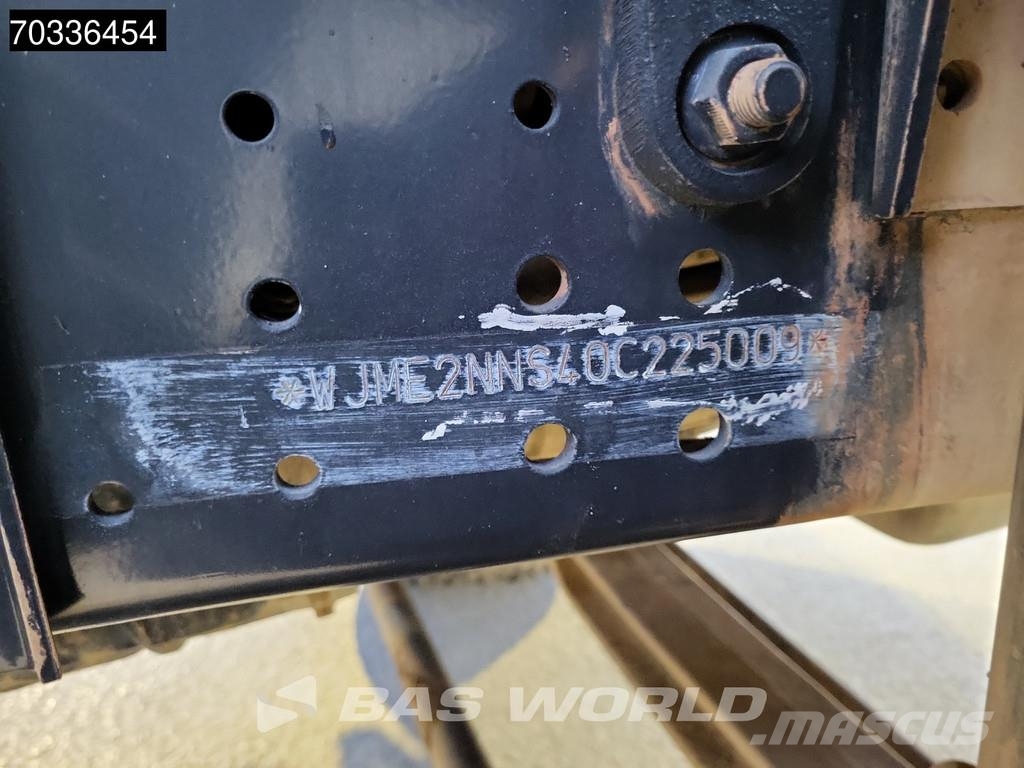 Iveco Trakker 330 6X4 13m3 tipper Steel suspension Big-A Autobasculanta