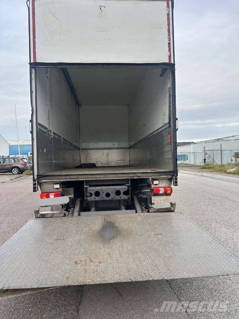 Mercedes-Benz ANTOS 1827 Seria 0877 Furgons