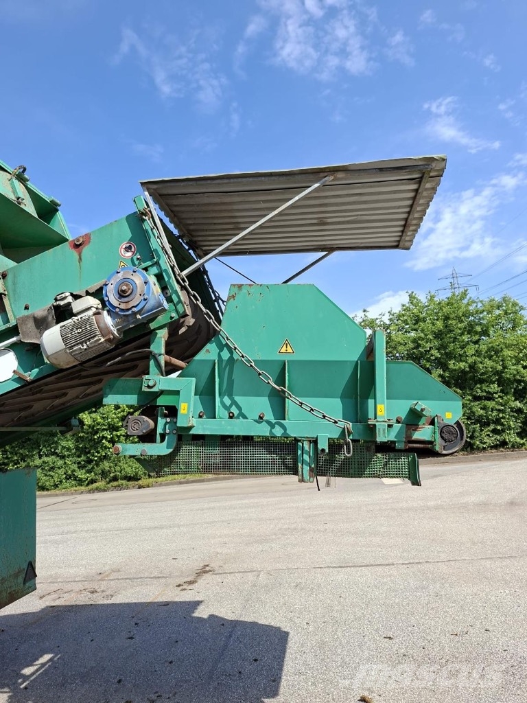 Komptech Hurrikan Mobiele zeefinstallaties